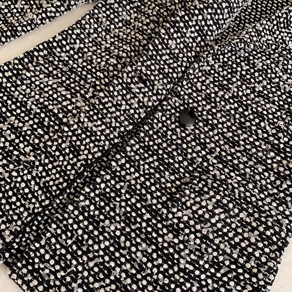 St. John | Textured Knit One Button Long Blazer Jacket Black/White (10) - Picture 8 of 16